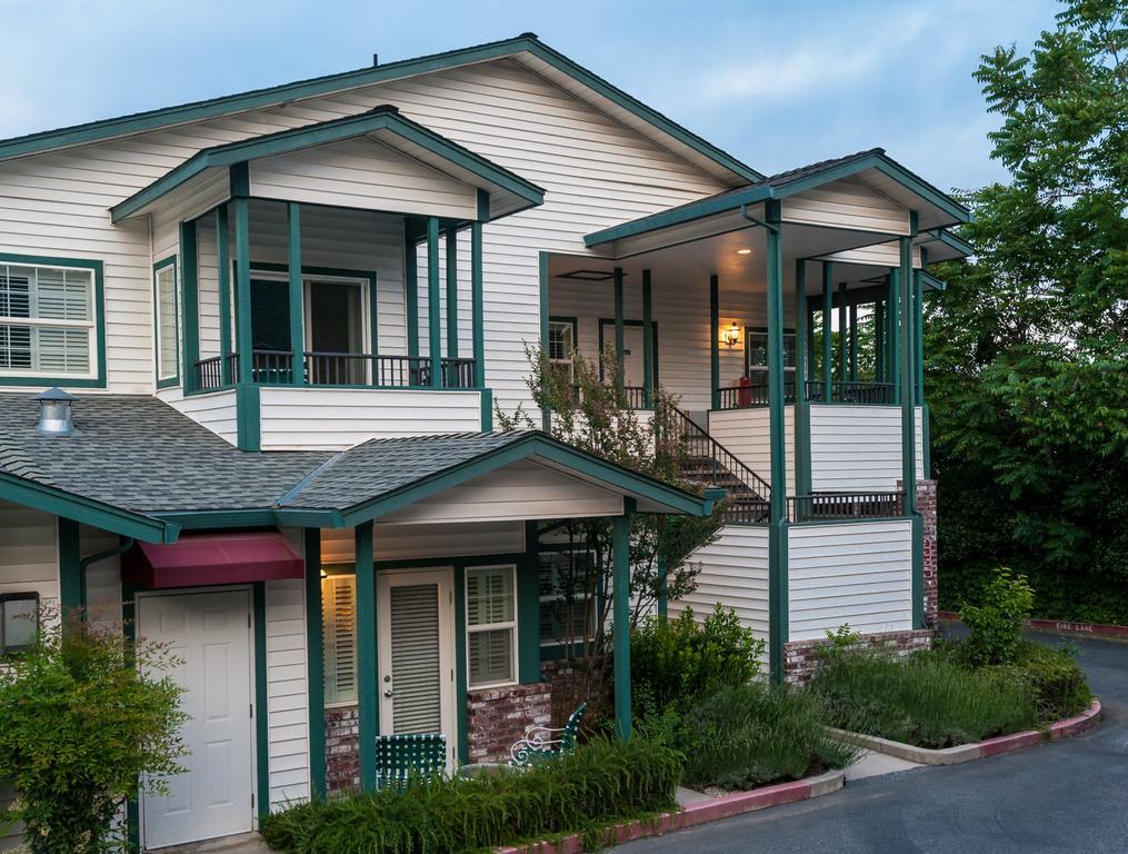 Grass Valley Courtyard Suites Exterior photo